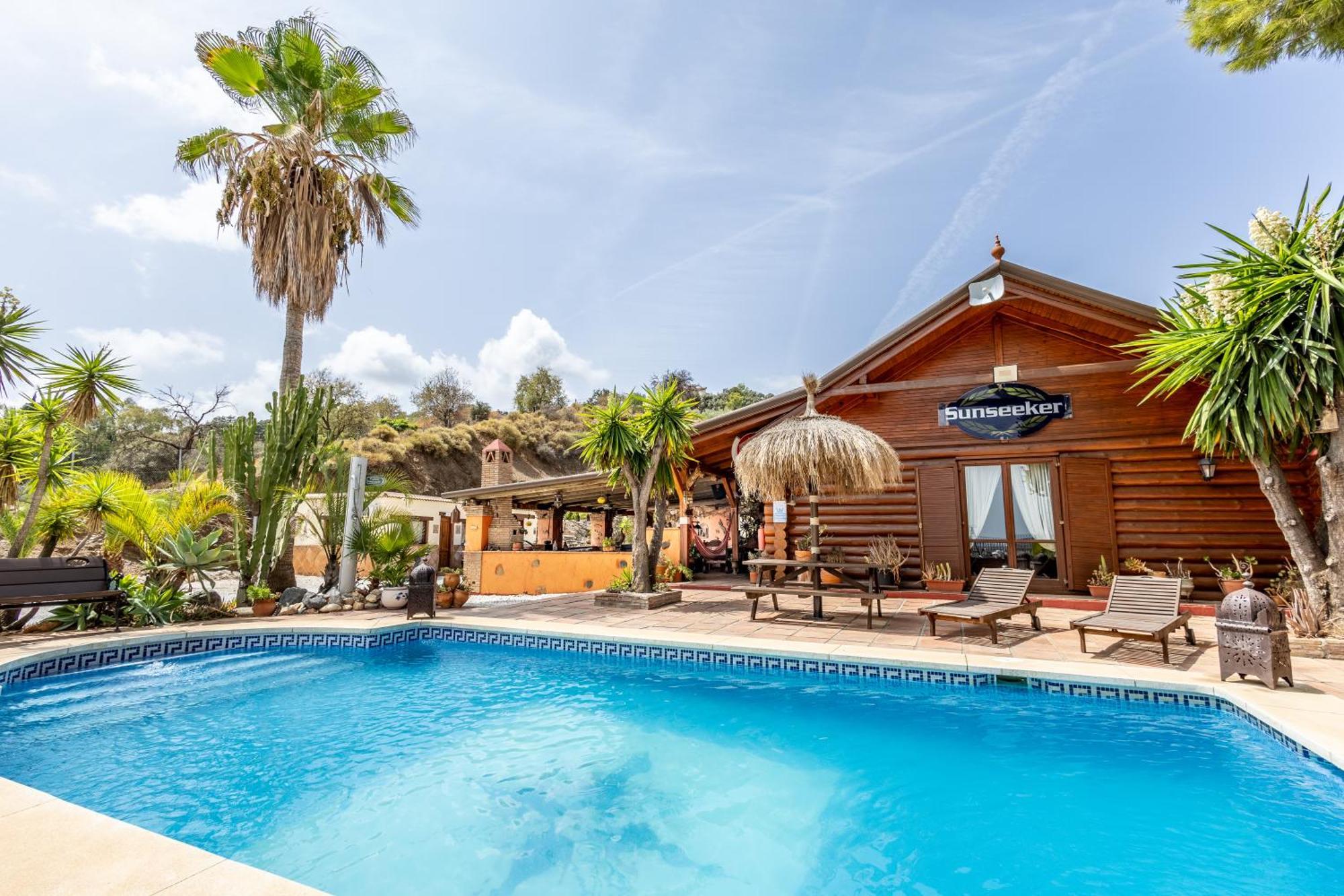 Holiday home Luxurious Private Pool Hottub & Fireplace Malaga
